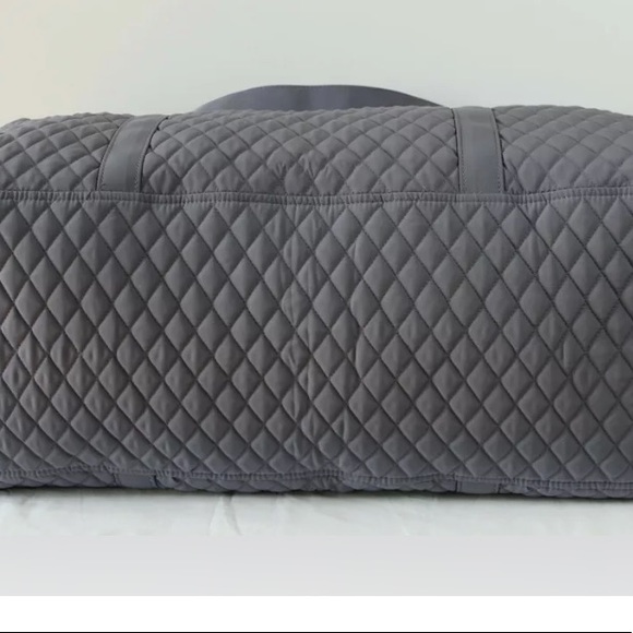 ‼️FIRM‼️ NWT Vera Bradley large travel duffel carbon grey - Picture 11 of 12